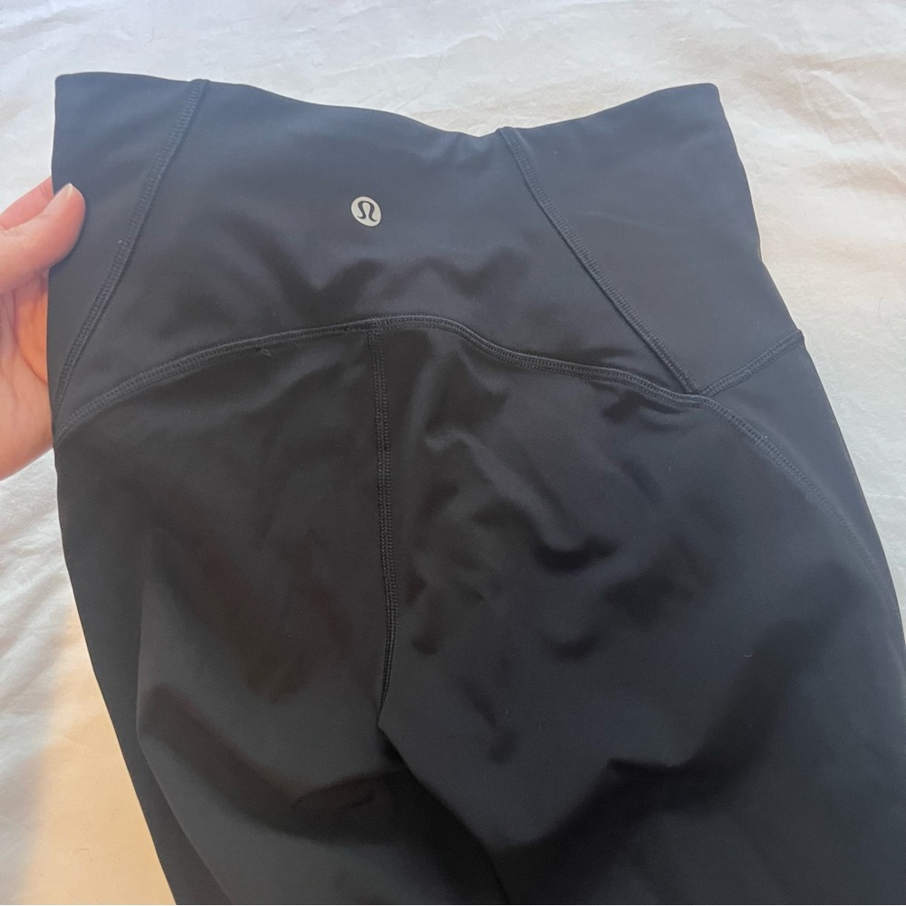 Lululemon Athletica Black High Rise Tights Leggings Cropped Hidden Pocket Size 4 - Picture 5 of 10